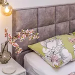 Apartman Biondina “luxury In The Center”