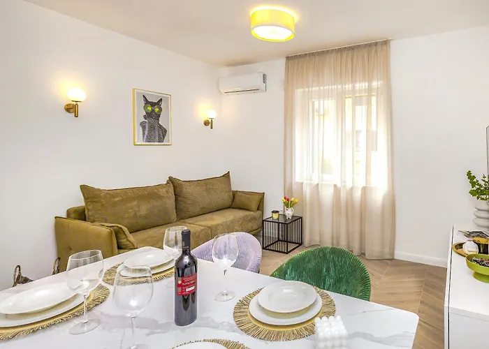 Biondina “luxury In The Center” Split