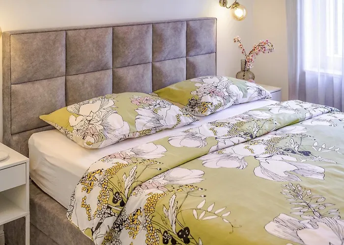 Biondina “luxury In The Center” Apartamento *