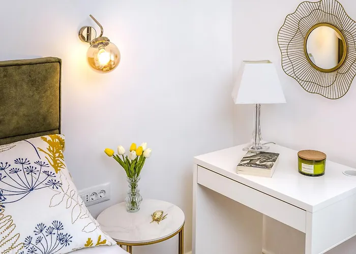 Biondina “luxury In The Center” *